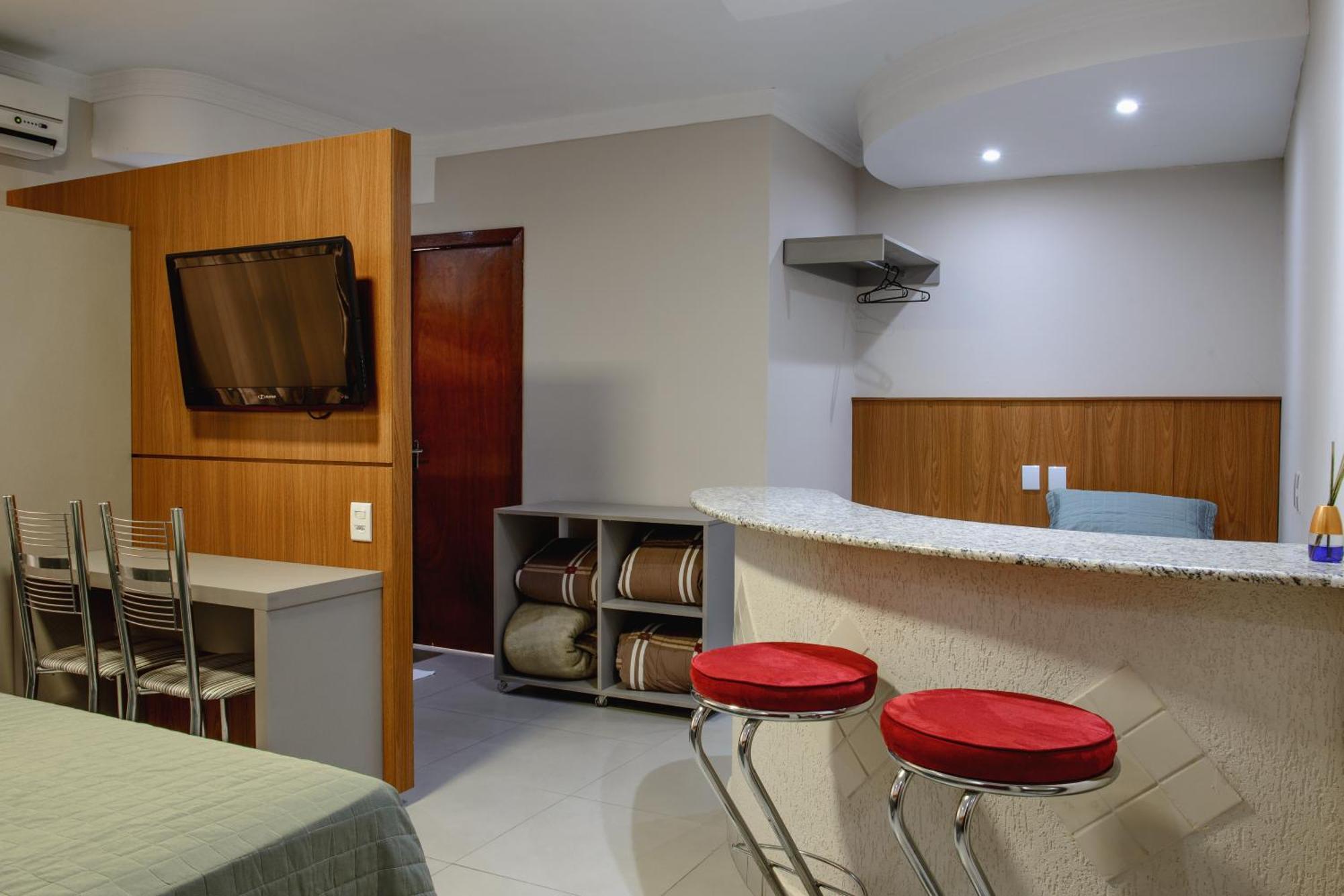 Hotel Trevo Cascavel Bagian luar foto
