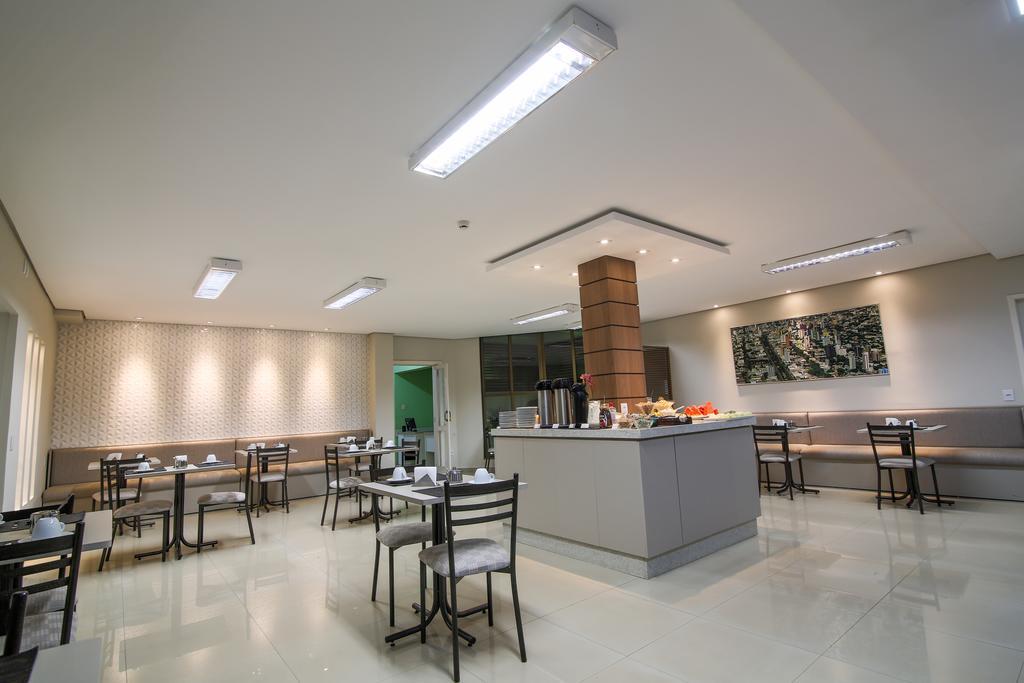 Hotel Trevo Cascavel Bagian luar foto
